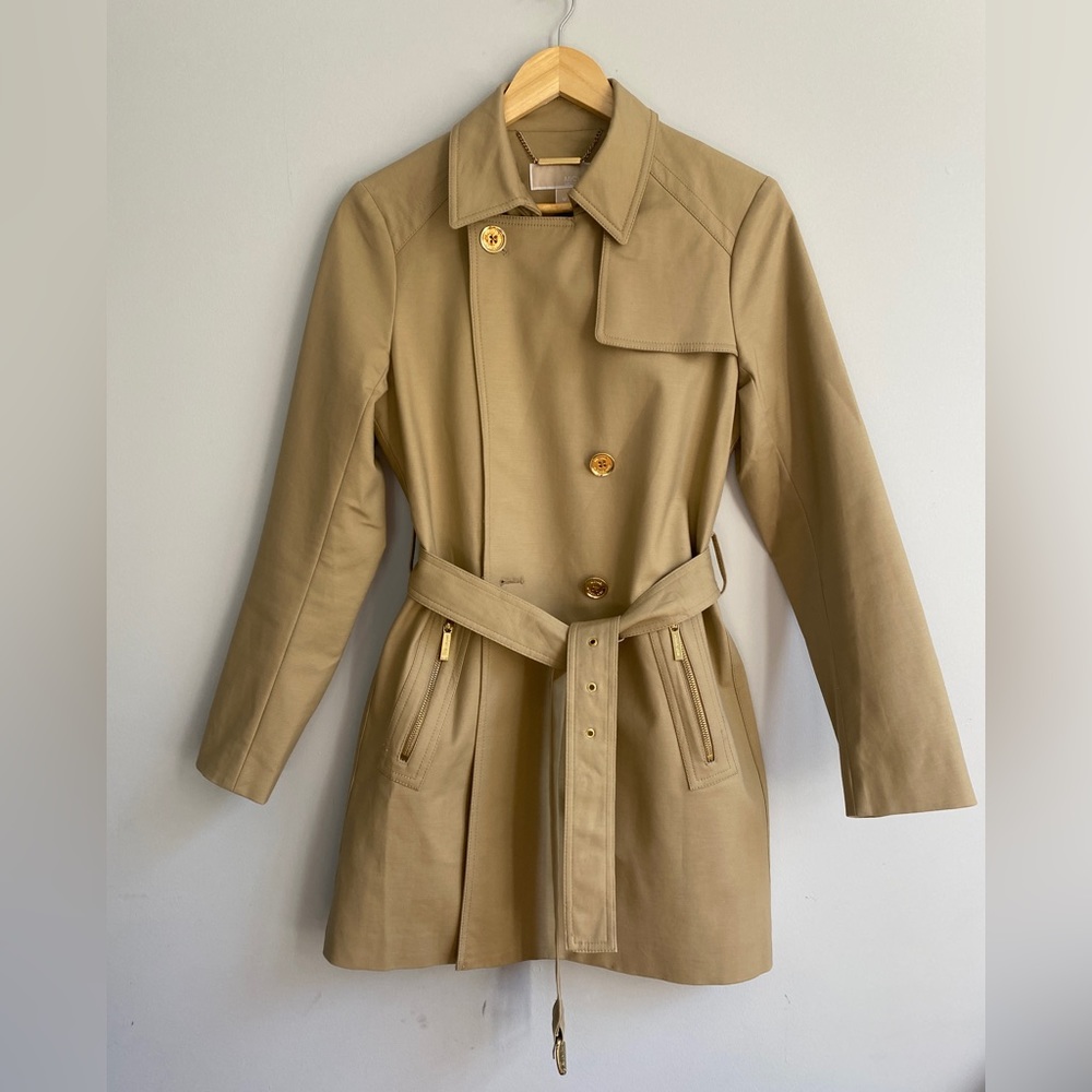 Michael Kors- Trench coat🧥